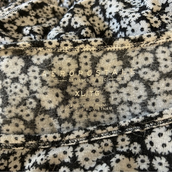❤️ Aeropostale Monochrome Floral Long Sleeve Tee XL - Picture 5 of 10